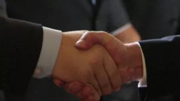 Alianța de Centru-Dreapta semnează protocolul şi se înregistrează la Biroul Electoral Central