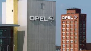 Opel a inaugurat o nouă uzină de motoare, în valoare de 500.000 de euro, în vestul Ungariei