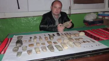Un ieşean a descoperit două tăbliţe ce ar putea reprezenta primele forme de scriere din istorie