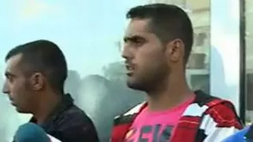 Protest cu scandal în fața Oltchim: Mai mulți tineri au încercat să perturbe manifestația cu pancarte contra Diaconescu