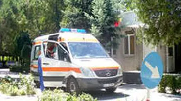 Un primar din Dolj a lovit cu maşina un copil de trei ani. Victima, internată la spital, cu traumatism cranio-cerebral