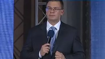 Ungureanu: România e o țară strâmbată, în care guvernanţii îşi bat joc de cetăţeni vânzând Oltchimul oricui şi oricum