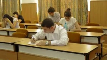 Universităţile îşi deschid porţile: Studenții se întorc de luni la cursuri
