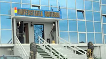 Patru persoane, prinse în flagrant după ce au cerut 150.000 euro rectorului Universităţii Bioterra, pentru a nu-l compromite