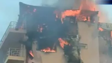 O locatară a blocului din Confort City afectat de incendiu şi-a riscat viaţa ca să-şi salveze pisica