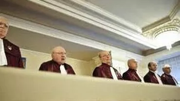 USL ia în calcul numirea judecătorilor CCR prin tragere la sorți, cu mandat de un an