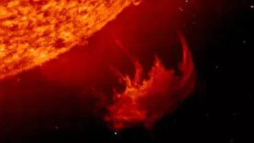 O explozie solară, echivalentă cu 100 de milioane de bombe de hidrogen, va lovi Pământul