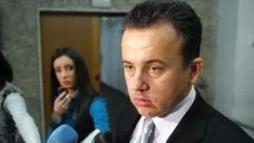 Liviu Pop: Angajații Oltchim primesc vineri un avans de 40% din salariul pe luna august