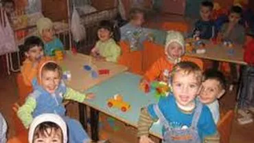 Proiect al Ministerului Muncii: Părinţii vor plăti pentru copiii daţi la creşă, dar contribuţia nu va depăşi 30% din costuri