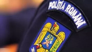 Haine și parfumuri contrafăcute, găsite de Poliție la o firmă din Voluntari