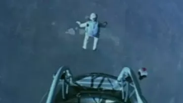 Saltul din stratosferă efectuat de Felix Baumgartner a adunat o cifră record de vizitatori pe stream-ul live YouTube