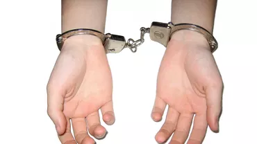 Femeie arestată în urma unei postări pe Facebook