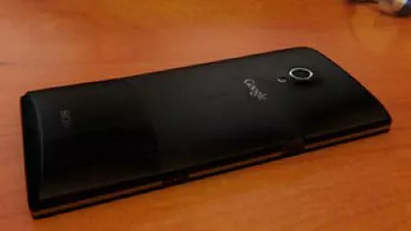 Fotografiile noului telefon Sony Nexus X sunt false: Vezi cum au fost create și răspândite pe internet