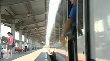 Mita din trenurile CFR, un obicei vechi: Controlori de tren, filmați în timp ce negociau cu călătorii (VDEO)