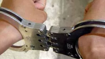 Un procuror al Parchetului Judecătoriei Oltenița, reținut de DNA după ce a fost prins primind mită 2.500 de euro