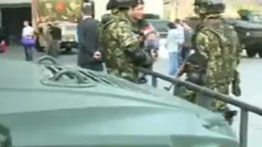 Spectacole de fanfară militară şi expoziţii cu tehnică militară şi armament, la mall