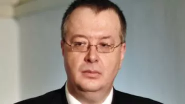 Bogdan Chirieac semnează ca acționar al companiei WBS Holding, controlată de brokerul Cristian Sima