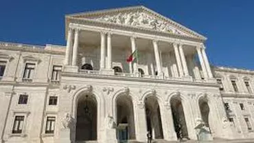 Parlamentul portughez a adoptat bugetul de austeritate pentru anul 2013