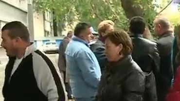 Nou protest al revoluționarilor în fața sediului PSD: Ion Iliescu a plecat pe furiș