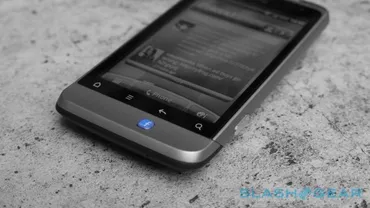 HTC pregătește HTC Opera UL. Terminalul va fi fabricat special pentru Facebook