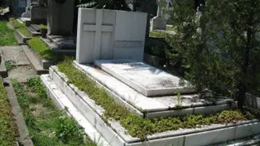 Vaslui: Adolescentă de 14 ani, violată pe un mormânt din cimitir și la marginea unei păduri