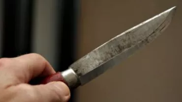 O femeie din Balotești, înjunghiată de fostul ei soț. Bărbatul a fost prins de polițiști cu focuri de armă