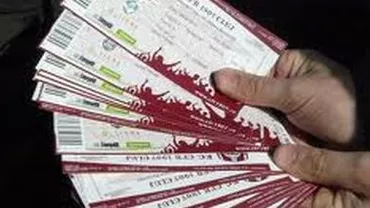 Şapte persoane, amendate pentru vânzare de bilete la meciul Steaua - VfB Stuttgart la prețuri de 10 ori mai mari