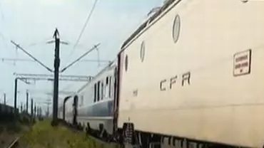 Trafic feroviar blocat între Sibiu și Râmnicu Vâlcea după ce un tren a lovit un tir bulgăresc