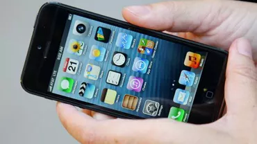 Smartphone-urile creează dependență și afectează negativ capacitatea decizională și controlul emoțional