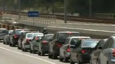 Traficul pe DN1 A, blocat din cauza copacilor căzuți pe șosea, a fost reluat