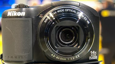 Nikon COOLPIX L610: Un aparat foto compact, uşor de utilizat, inteligent