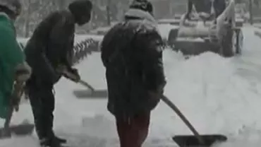 Infotrafic: Circulație întreruptă pe patru drumuri naționale din Botoșani și avertizare de polei pe autostrada A2