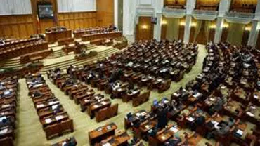 Împărţirea puterii în Parlament: Şefia Camerei revine PSD, iar Senatul va fi condus de Crin Antonescu