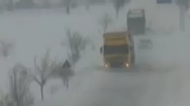 ANM: Codul portocaliu de ninsori şi viscol a fost prelungit, codul galben rămâne în vigoare. Vezi prognoza meteo de weekend