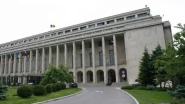 Guvernul a trecut în subordinea Ministerului Educației toate institutele de cercetare-dezvoltare