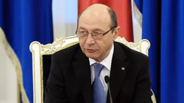 Traian Băsescu: Fie ca aceste sărbători să ne reînnoiască dorinţa de a construi împreună un viitor mai bun