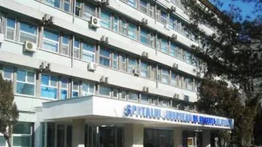 Olt: Un polițist a fost înjunghiat de o colegă, în fața casei sale