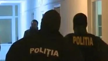 Cazul polițistului înjunghiat în Olt: Fosta subalternă îl acuză pe el și mai mulți șefi din Poliție de viol și șantaj