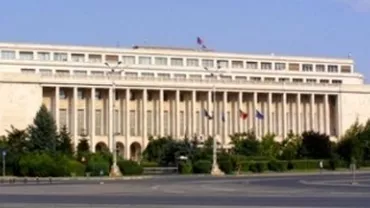 Guvernul vrea să taie din sporuri şi să reducă la 1-3 diferenţa dintre venituri în sistemul public