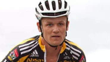 Ciclistul sud-african Burry Stander a murit, fiind accidentat de o mașină în timp ce se antrena