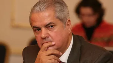 Adrian Năstase, critici din spatele gratiilor: Traian Băsescu nu mai ştie dacă modificarea unei legi a fost sau nu constituţională