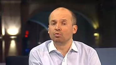 Radu Banciu prezintă genealogia lui Ion Iliescu: O ursitoare i-a zis mamei sale că acesta pare că s-a întrupat din „sinergia faptelor și meandrele concretului”.