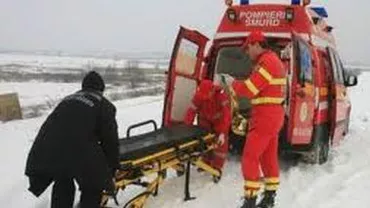 Vaslui: Un bărbat a murit în timp ce încerca să ajungă cu sania la ambulanța înzăpezită