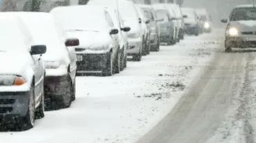 Opt drumuri naționale din Moldova au fost închise din cauza viscolului