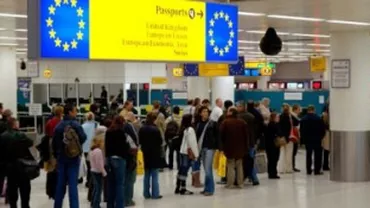 Express: Aproape opt din zece britanici își doresc menținerea restricțiilor impuse românilor și bulgarilor