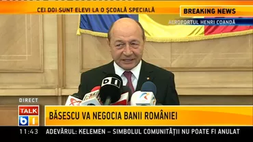 Cea mai fericită vulpe din lume! Vezi cum dă din coadă și se bucură (VIDEO)