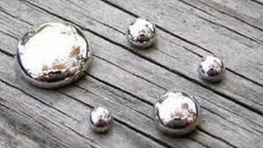 Deva: Bărbat prins în timp ce încerca să vândă zece kilograme de mercur