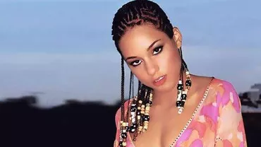 Alicia Keys a fost numită noul director de creaţie al companiei BlackBerry
