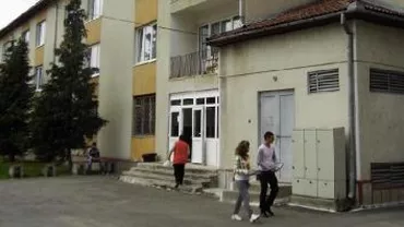 Caz șocant în Alexandria: Un copil de 7 ani afirmă că a fost violat în toaleta internatului școlii