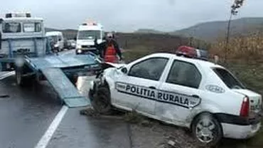 Buzău: Două poliţiste au murit într-un accident rutier în care au fost implicate trei maşini